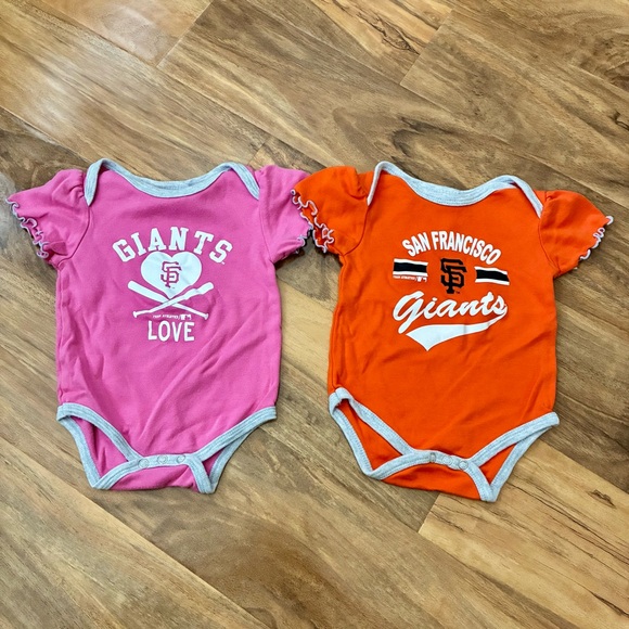 MLB San Francisco Giants Baseball Orange & Pink Girls 2 Piece Outfit 3-6 Months - Picture 1 of 5